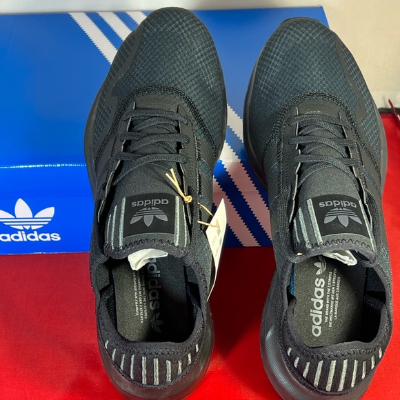 ADIDAS SWIFT RUN X MENS SHOES - Picture 2 of 6